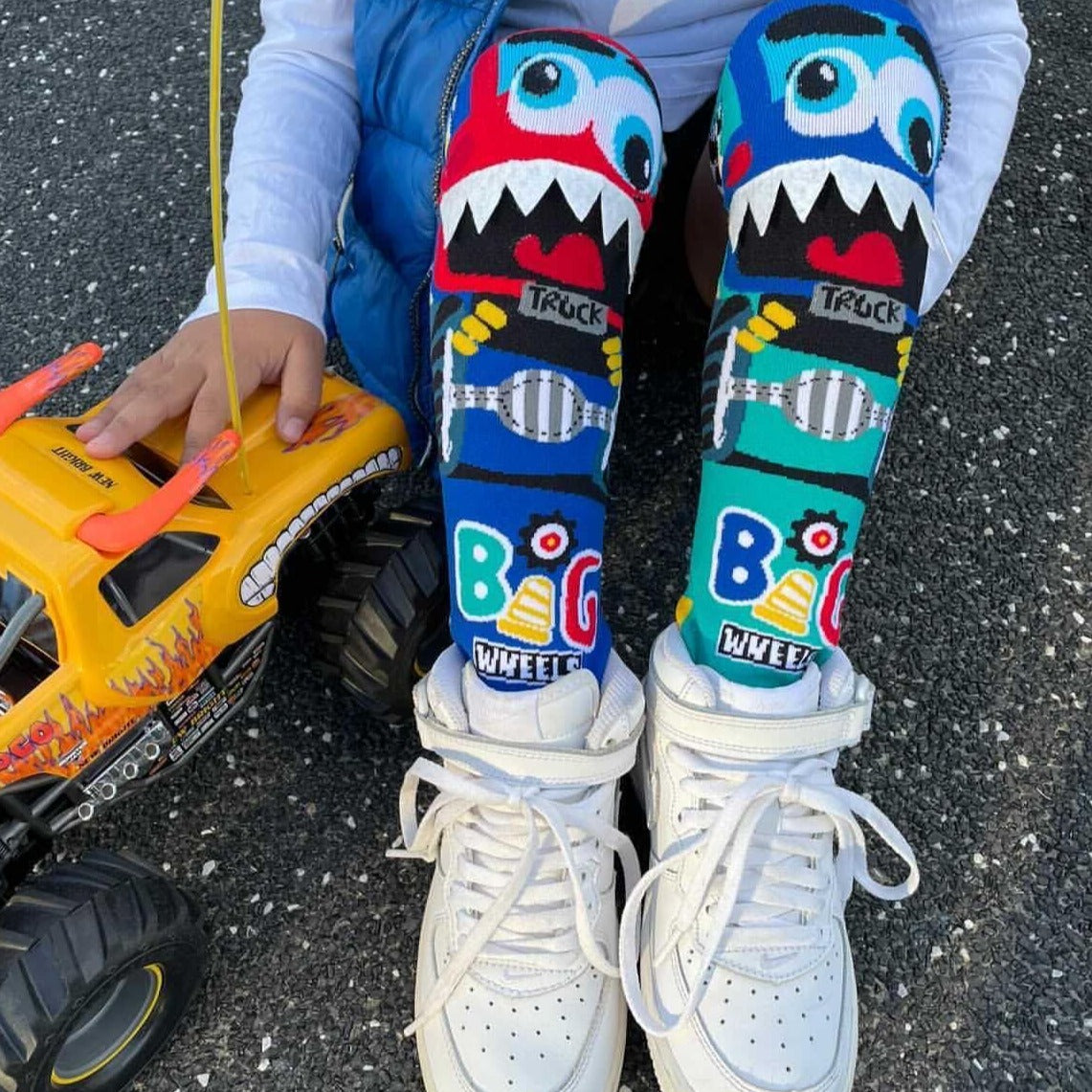 MONSTER TRUCK SOCKS